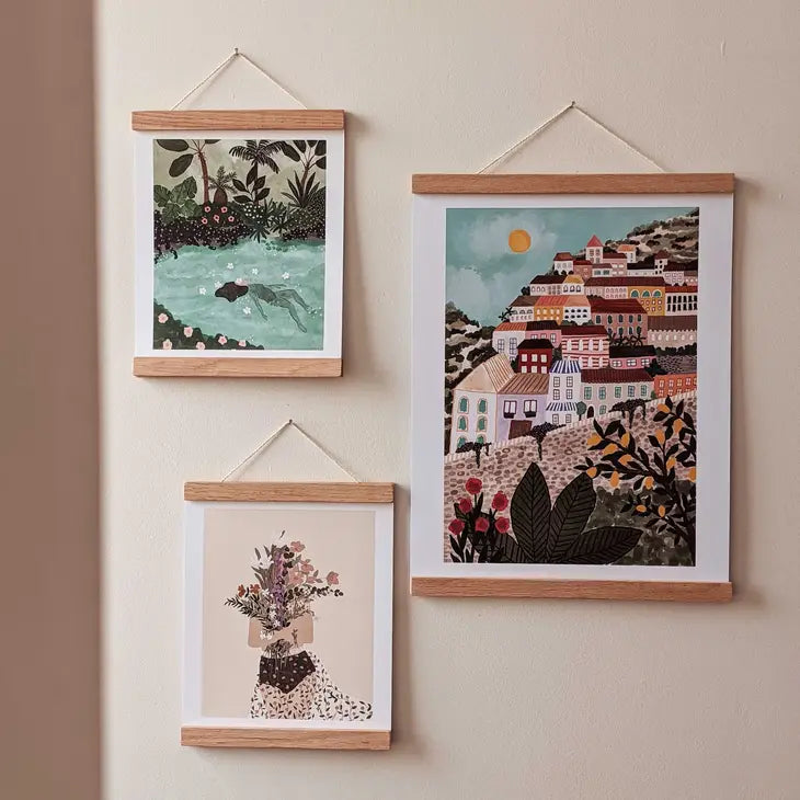 Mimi & August - 8" Magnetic Wooden Print Hanger